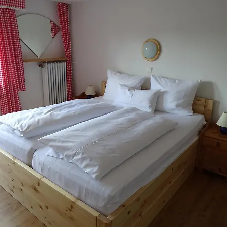 's Jaegermatt לינה וארוחת בוקר